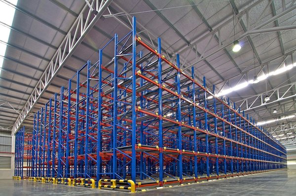 Economisez 30% avec nos racks industriels d'occasion